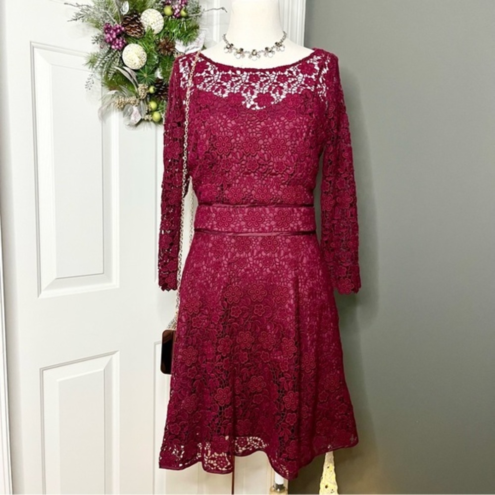 JUICY COUTURE Guipure Lace Dress in Dark Crimson